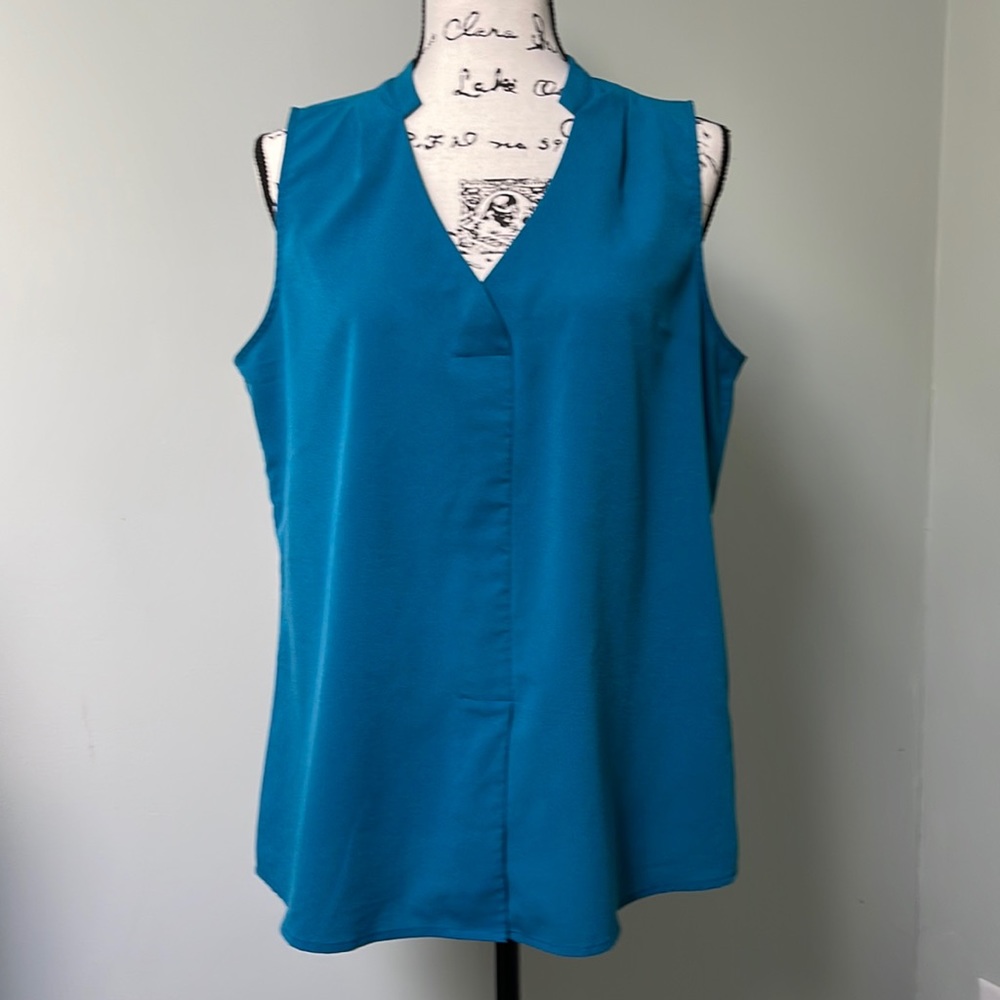 Van Heusen sleeveless teal blouse, size L